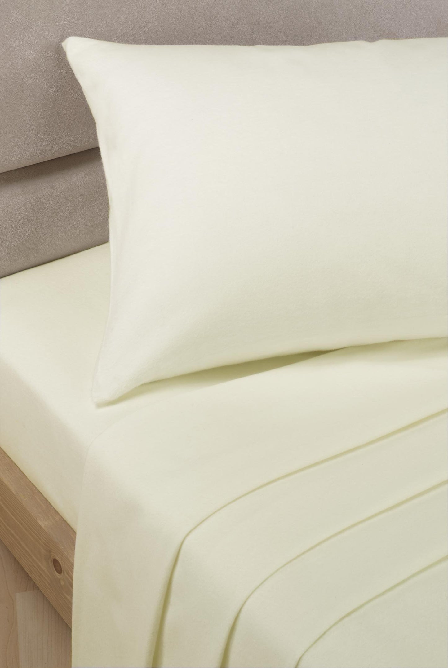 SleepND Percale Ivory Flat Sheet