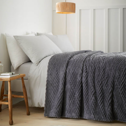 Catherine Lansfield Happy Capybara Reversible Bedding Duvet Cover Set Natural - Super King