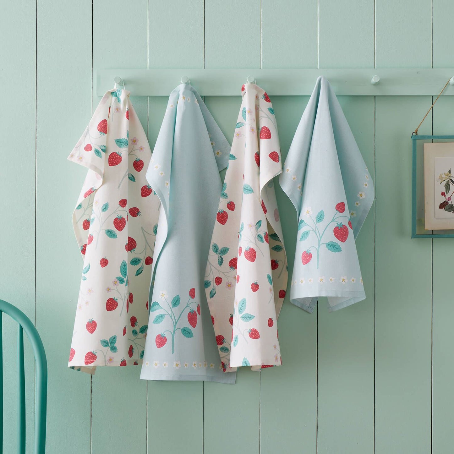 Strawberry Garden Cream/ Red Tea Towel