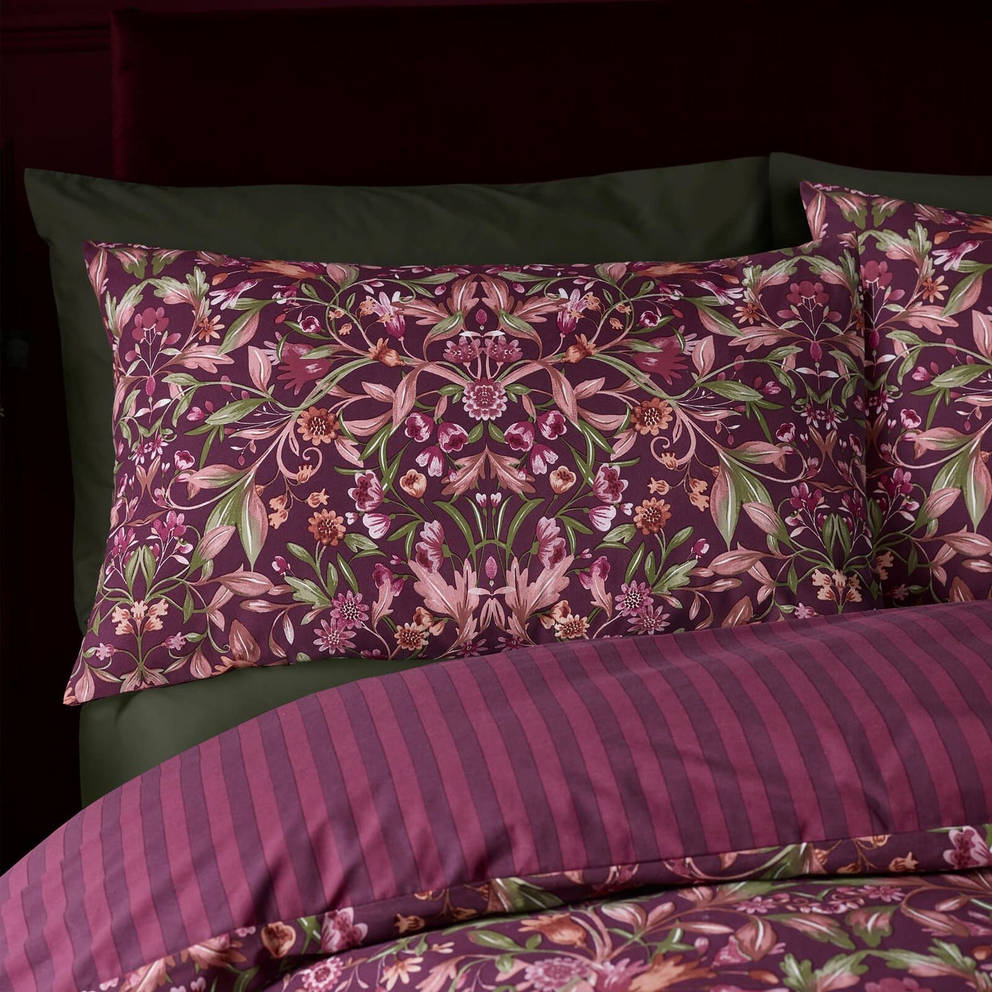 Catherine Lansfield Richmond Floral Reversible Duvet Cover Set Plum