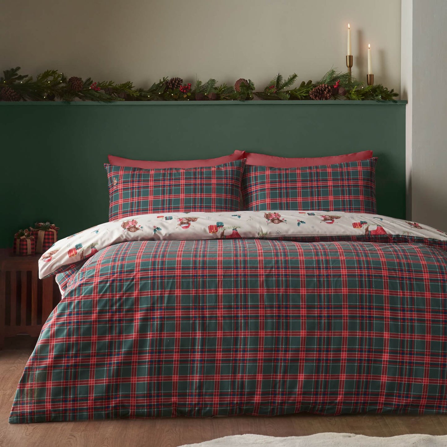 Catherine Lansfield Christmas Highland Cow Reversible Cotton Bedding Duvet Cover Set Natural