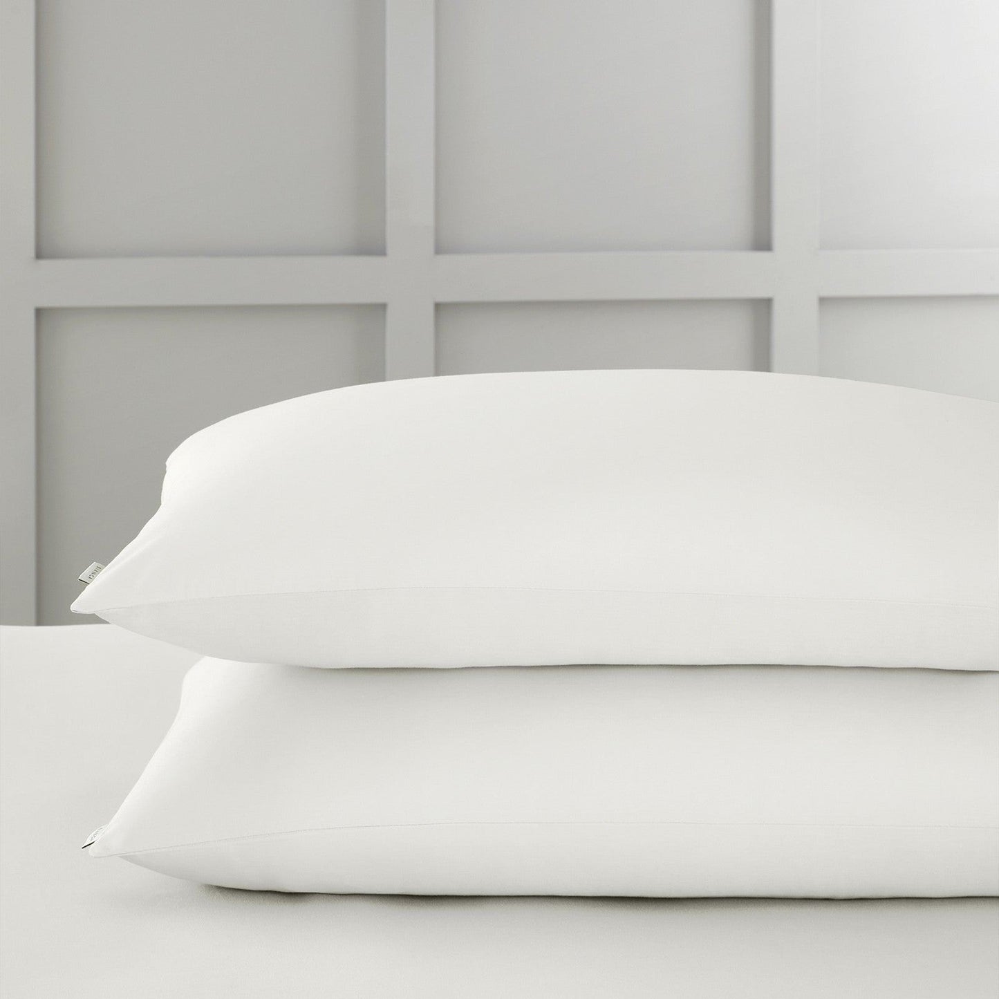 400 Thread Count Cotton Sateen Ivory Pillow case Pair with envelope closure