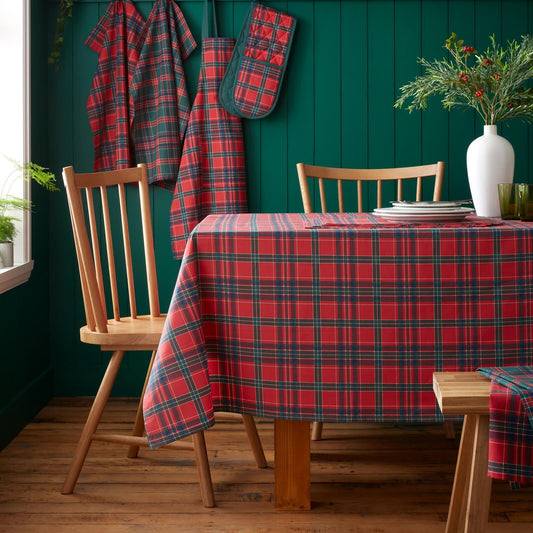 catherine-lansfield-christmas-tartan-check-cotton-table-cloth-red-green