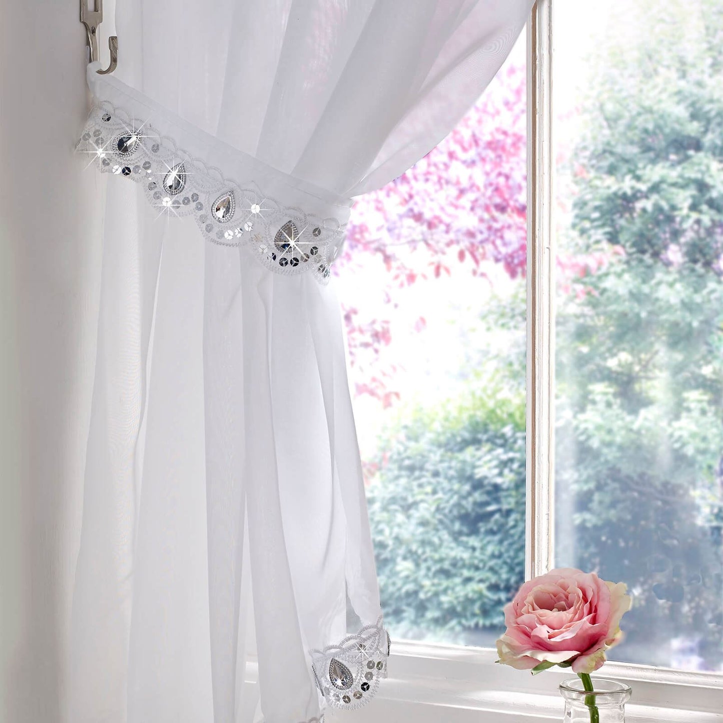 Jewelled Trim Plain White Panel