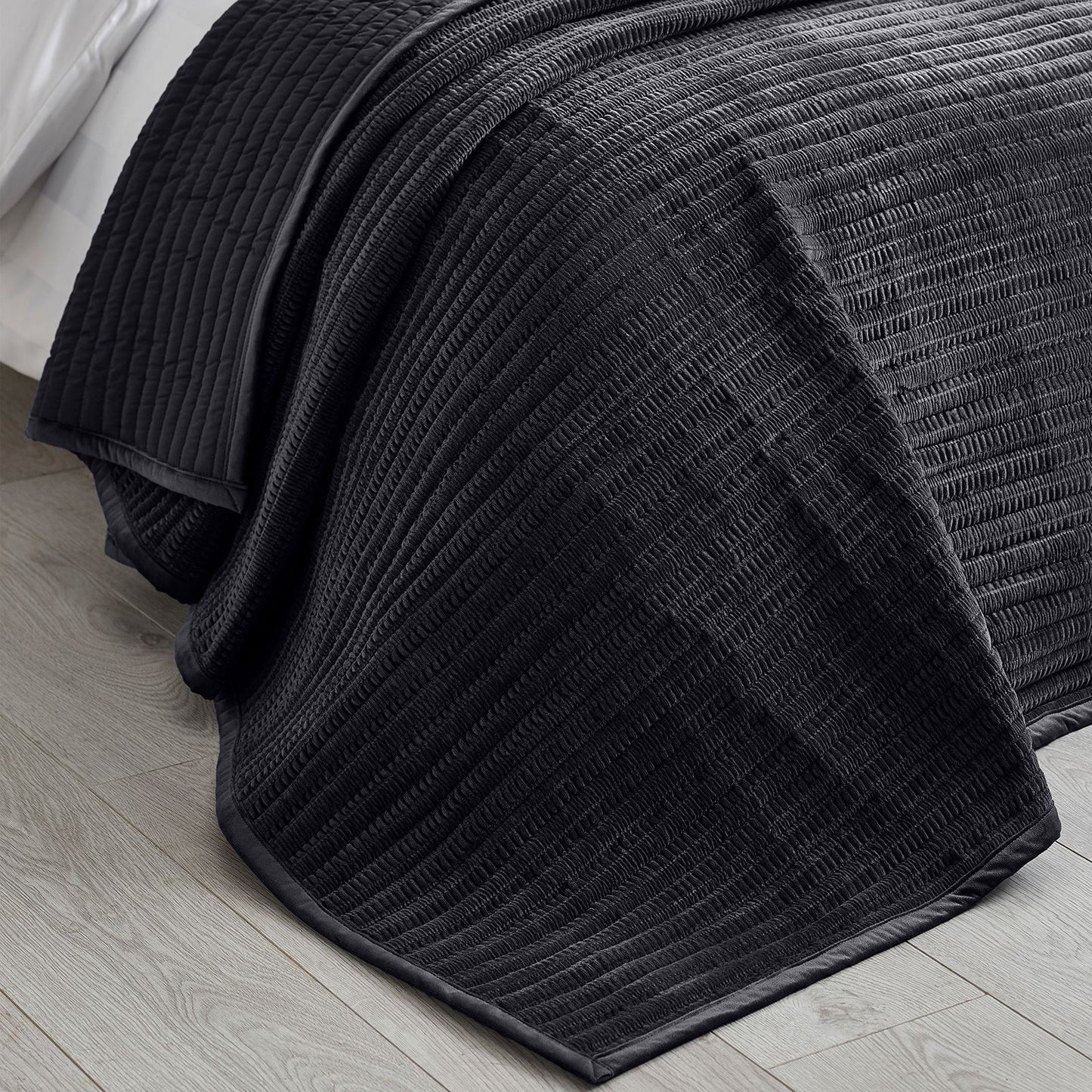 Catherine Lansfield Velvet Pinsonic Black Bedspread - 220x220cm