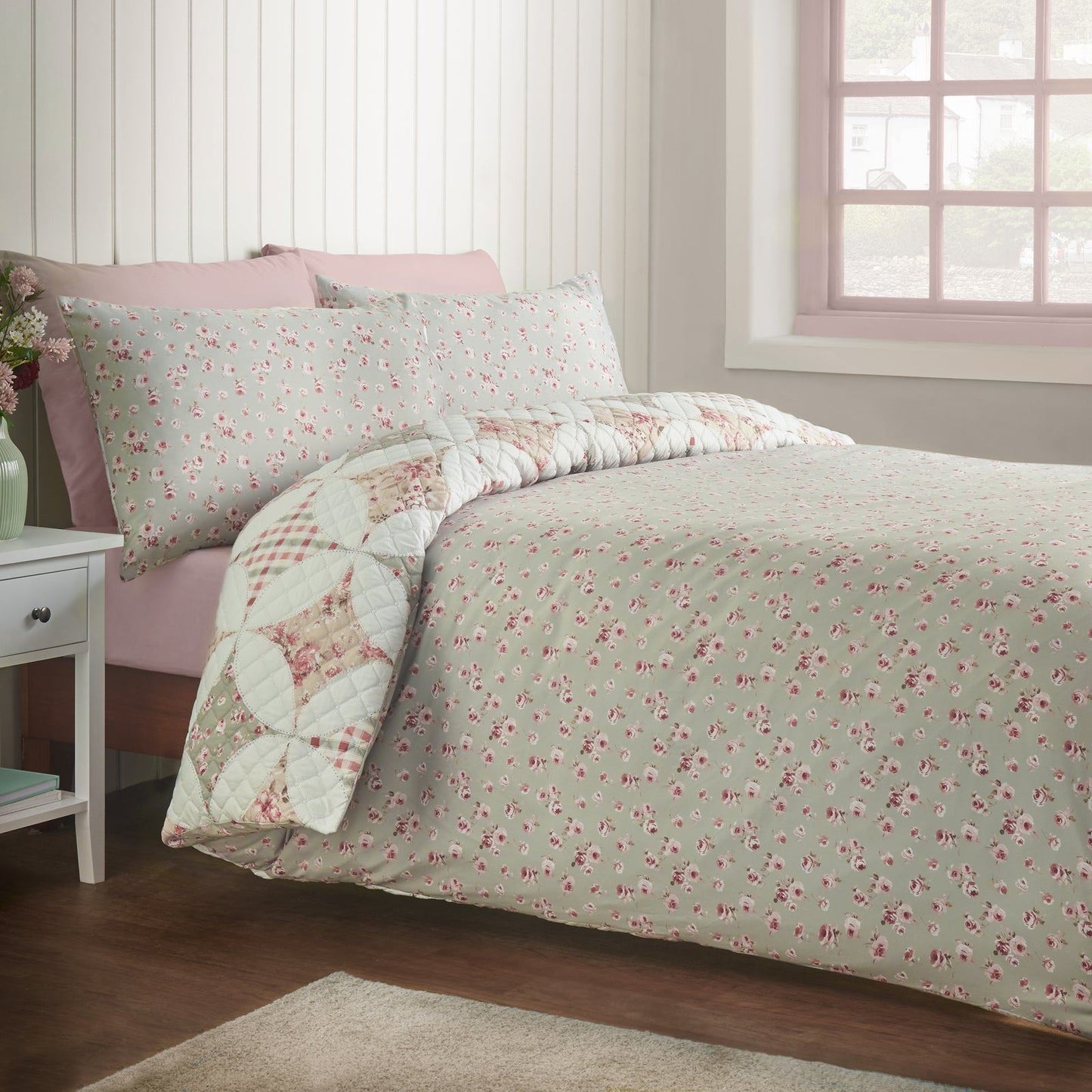 Catherine Lansfield Pinsonic Patchwork Reversible Bedding Duvet Cover Set Green