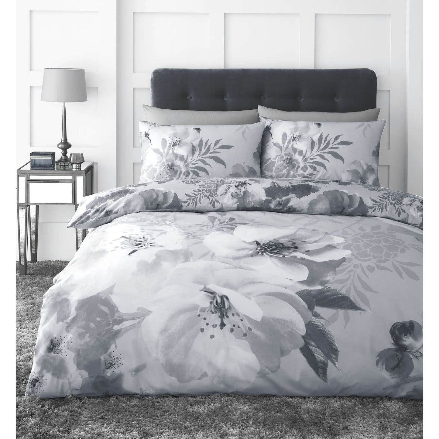 Dramatic Floral Silver Duvet Set