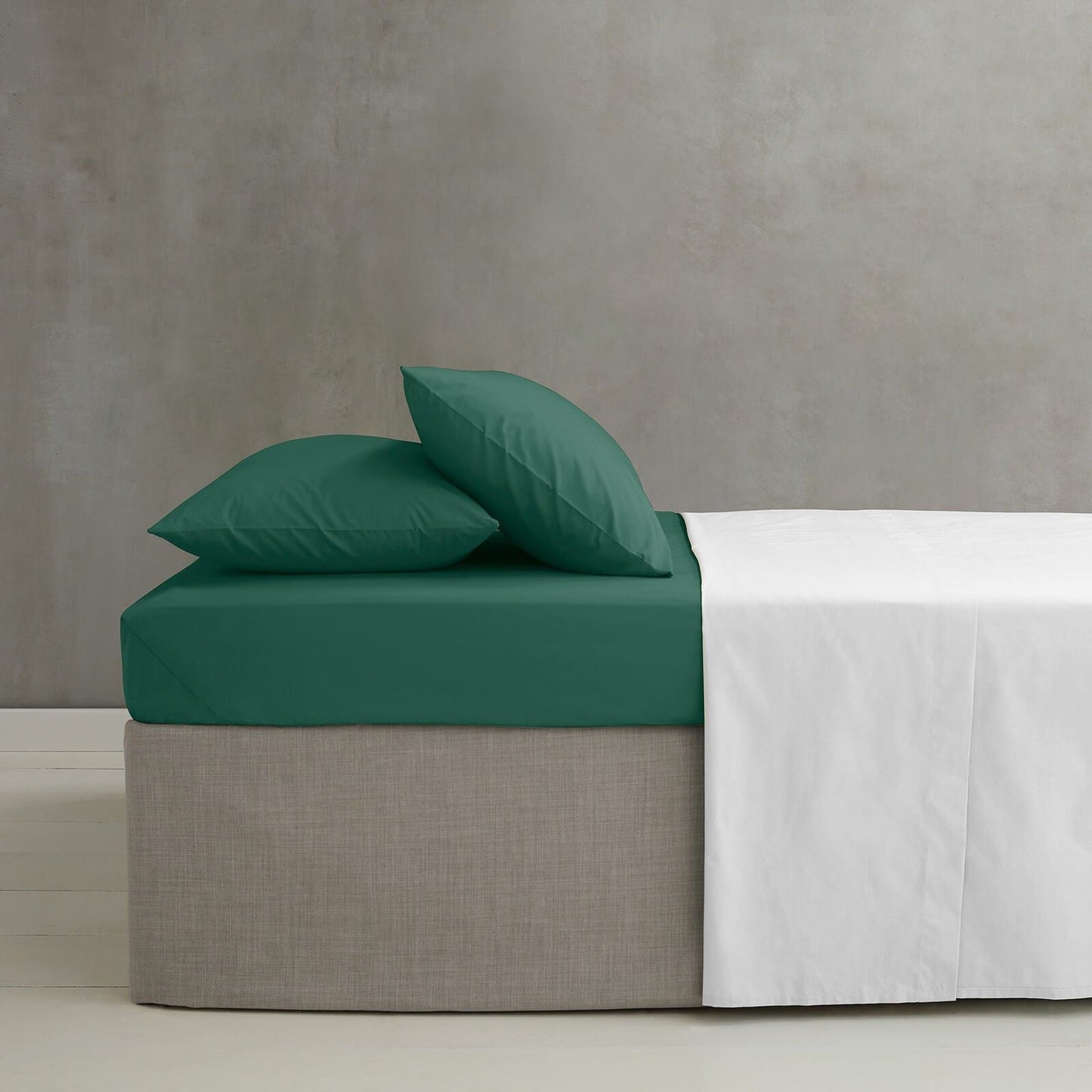 Easy Iron Percale Dark Green Fitted Sheet