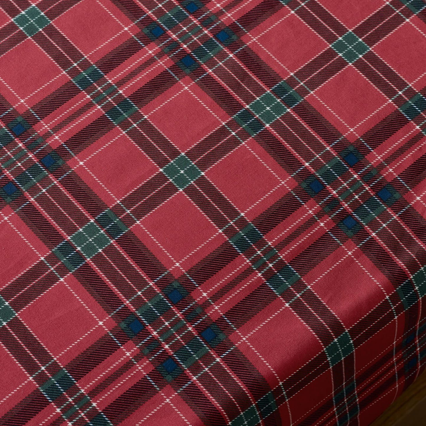 Catherine Lansfield Tartan Checked Bed Linen Fitted Sheet Red