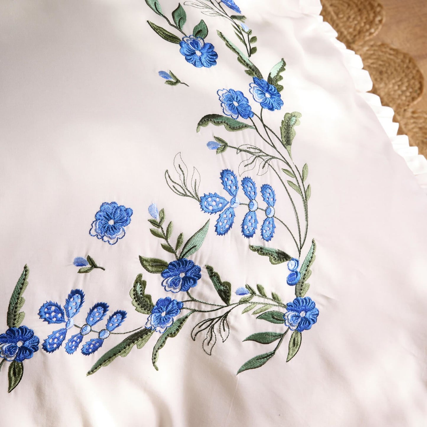 Cath Kidston Forget Me Knot Floral Cotton Bedding Duvet Cover Set White / Blue