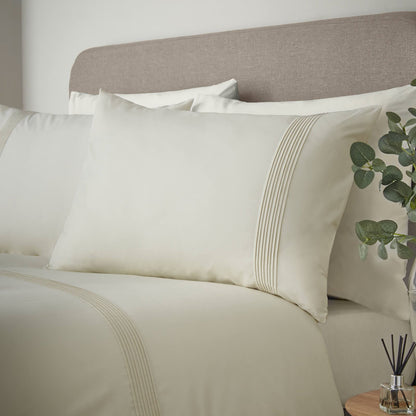 Catherine Lansfield Pintuck Percale Bedding Duvet Cover Set Cream