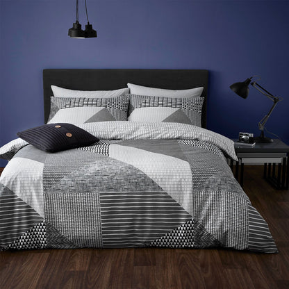 Larsson Geo Grey Duvet Set