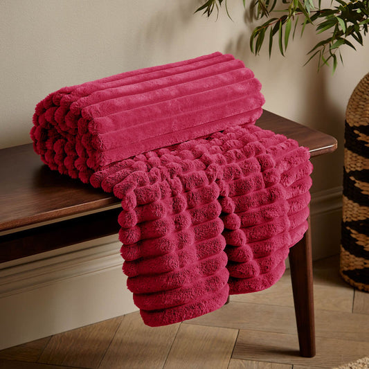 Cosy Ribbed Faux Fur Soft Blanket Throw Hot Pink