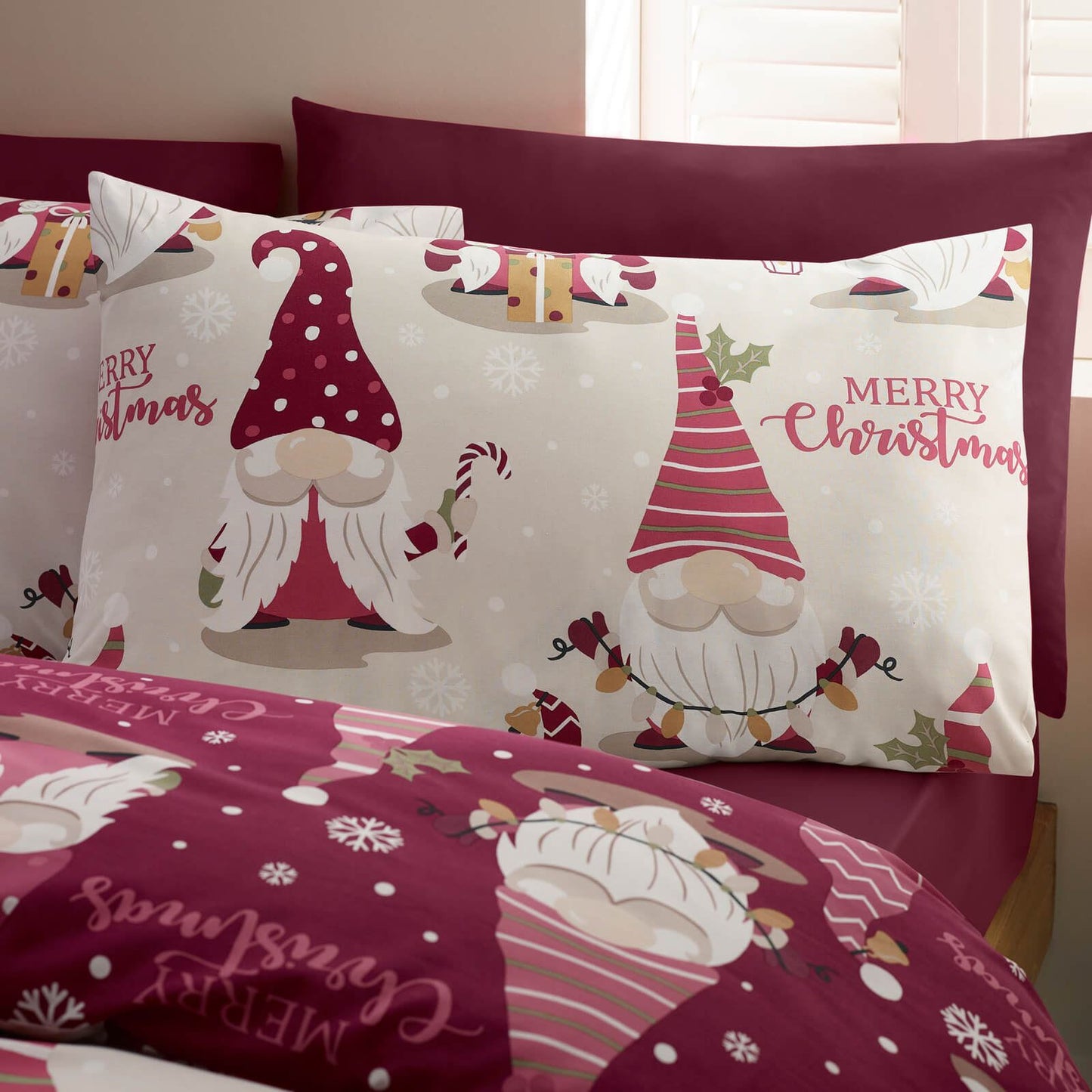Catherine Lansfield Christmas Gonks Printed Reversible Bedding Duvet Cover Set Plum
