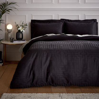 Sateen Geo Jacquard Black Duvet Set