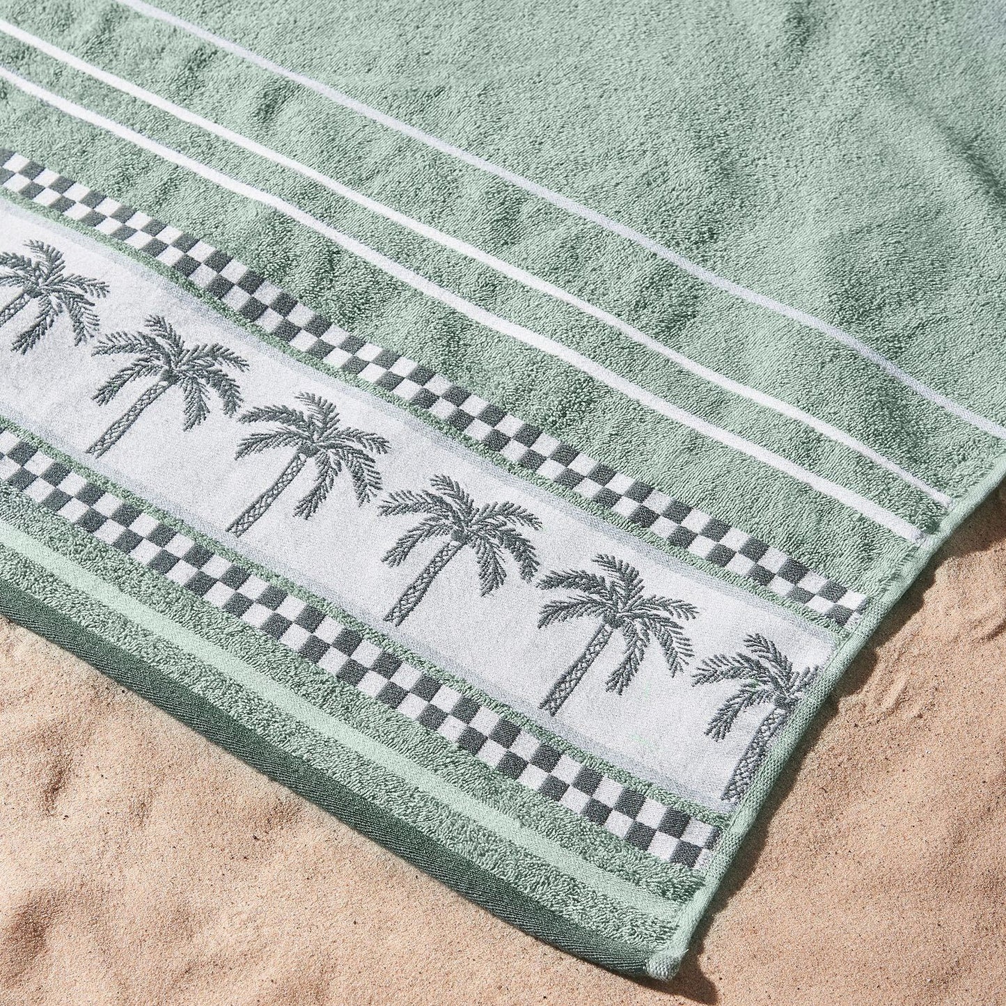 Catherine Lansfield Palm Trees Green Towel - Beach
