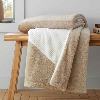 Cosy Larsson Geo Fleece Natural Blanket Throw