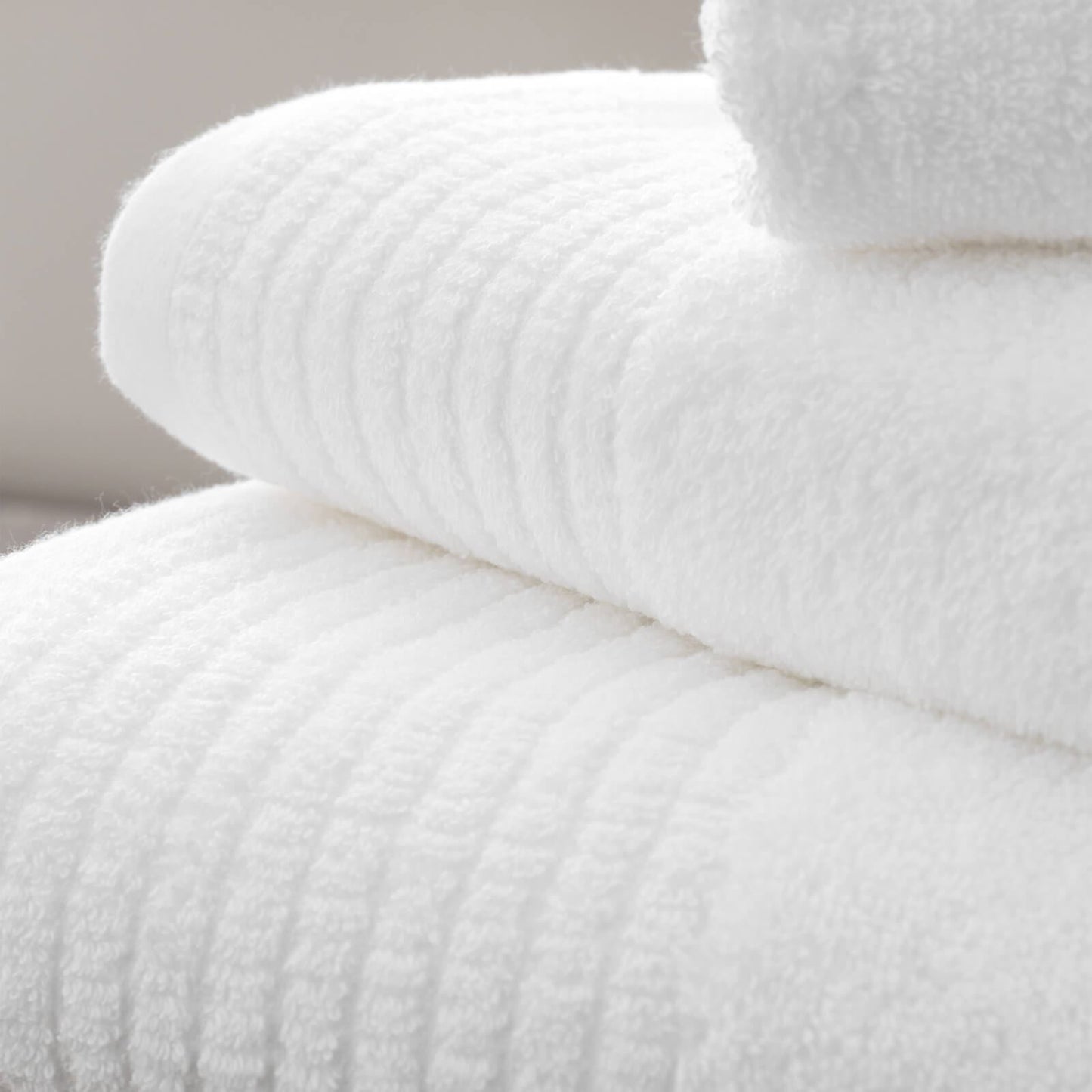 Egyptian Cotton White Bath Towel - 70x120 cm