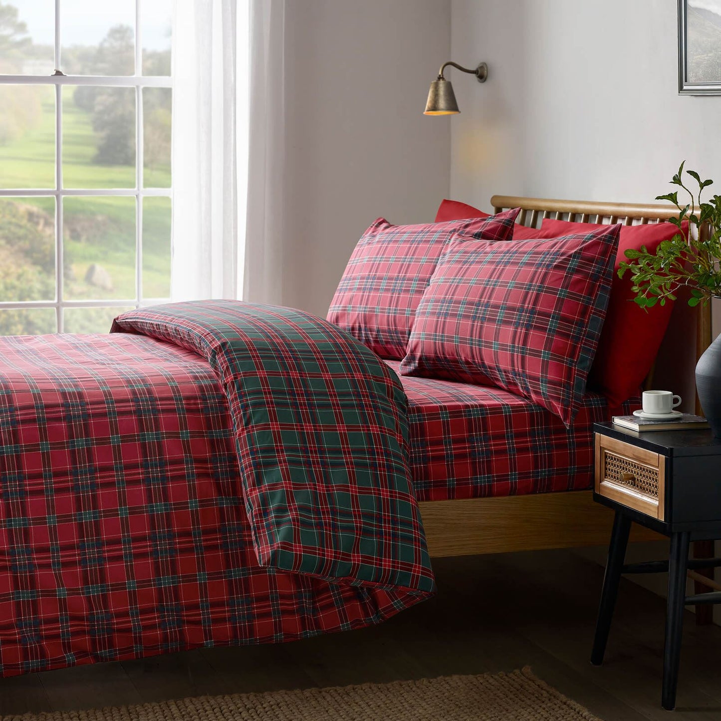 Catherine Lansfield Tartan Checked Reversible Bedding Duvet Cover Set Red / Green