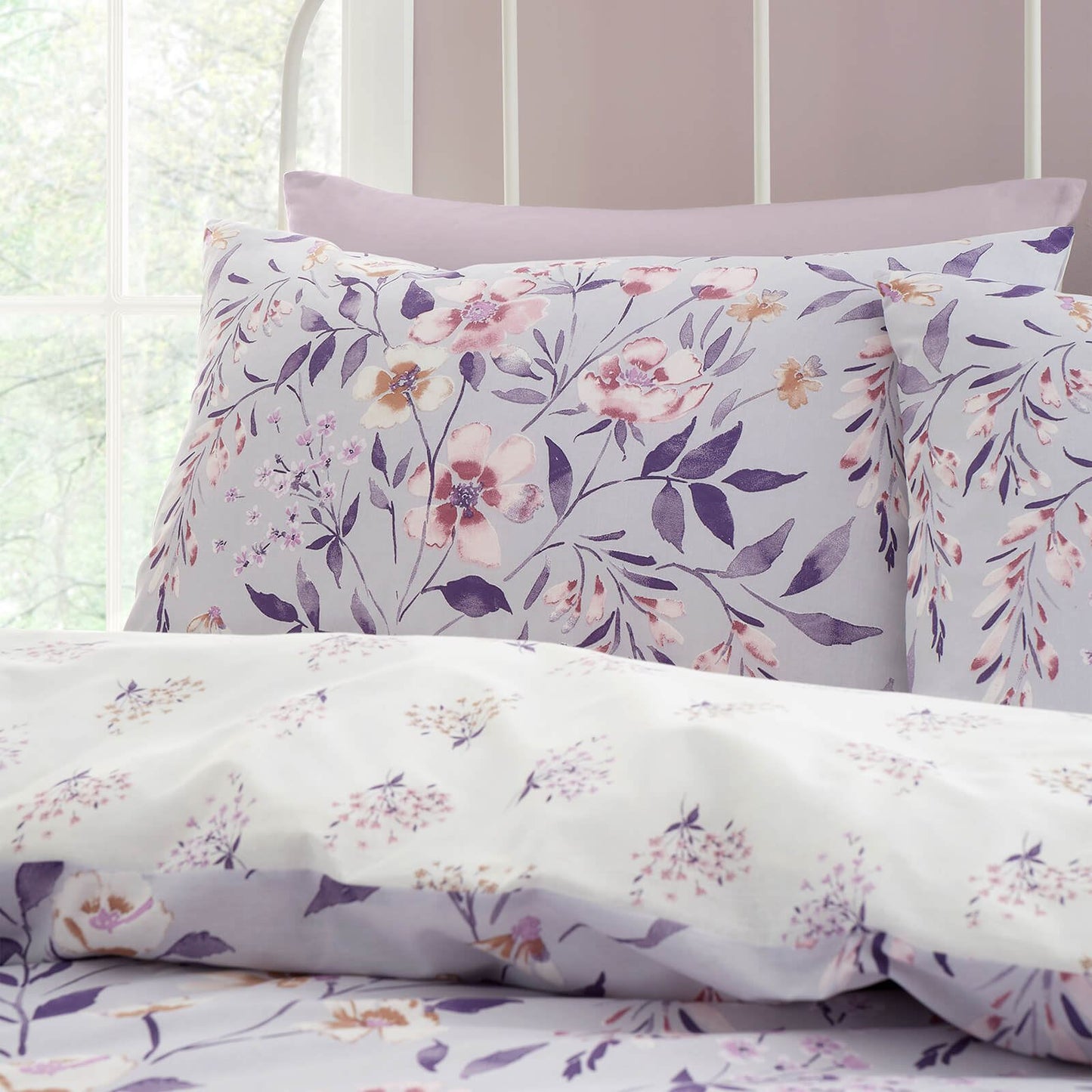 Isadora Floral Lilac Duvet Cover Set