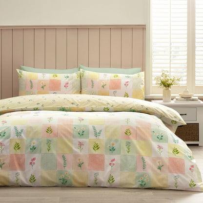 Catherine Lansfield Daisy Patchwork Yellow Duvet Cover Set
