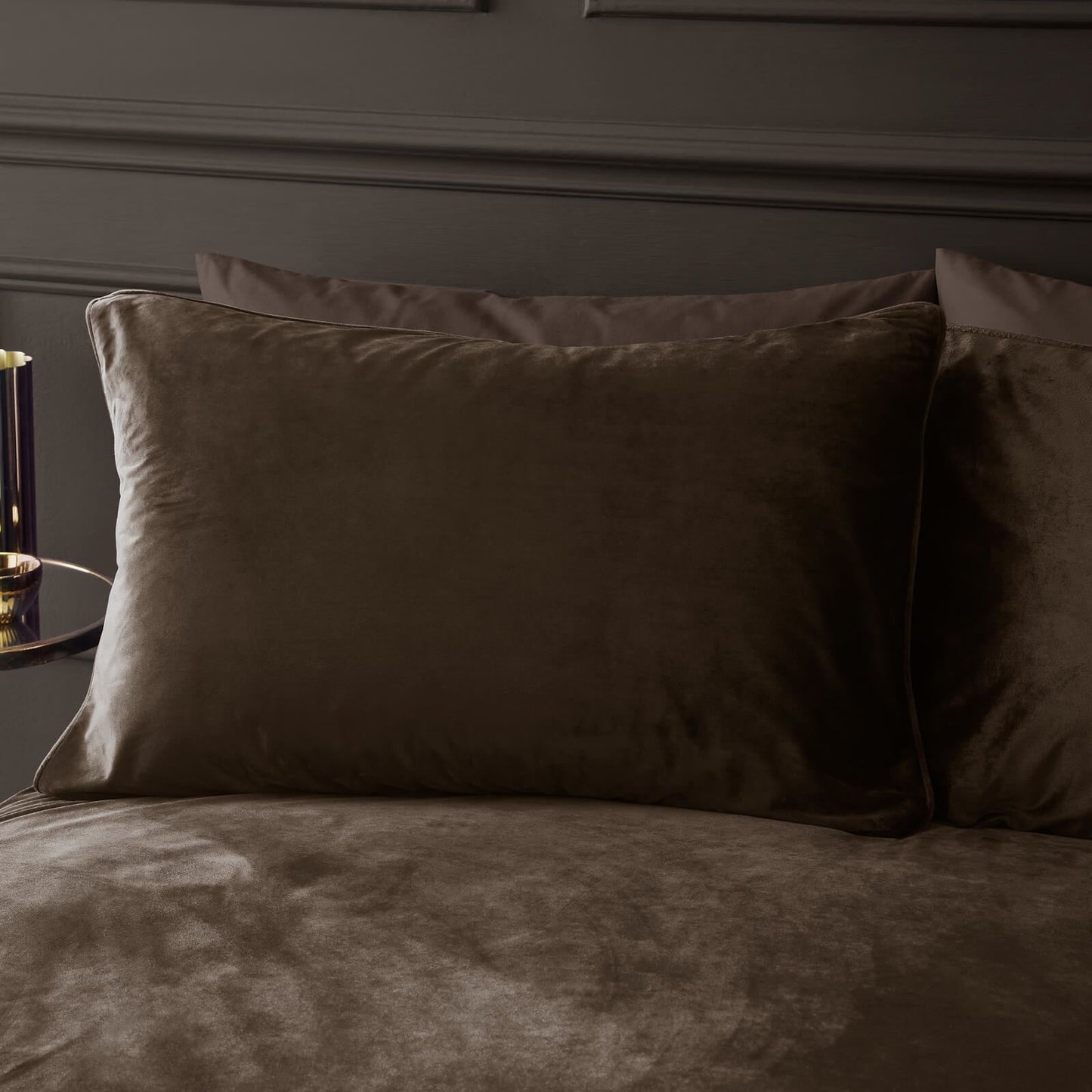 Catherine Lansfield Kingsley Soft Matt Velvet Bedding Duvet Cover Set Chocolate