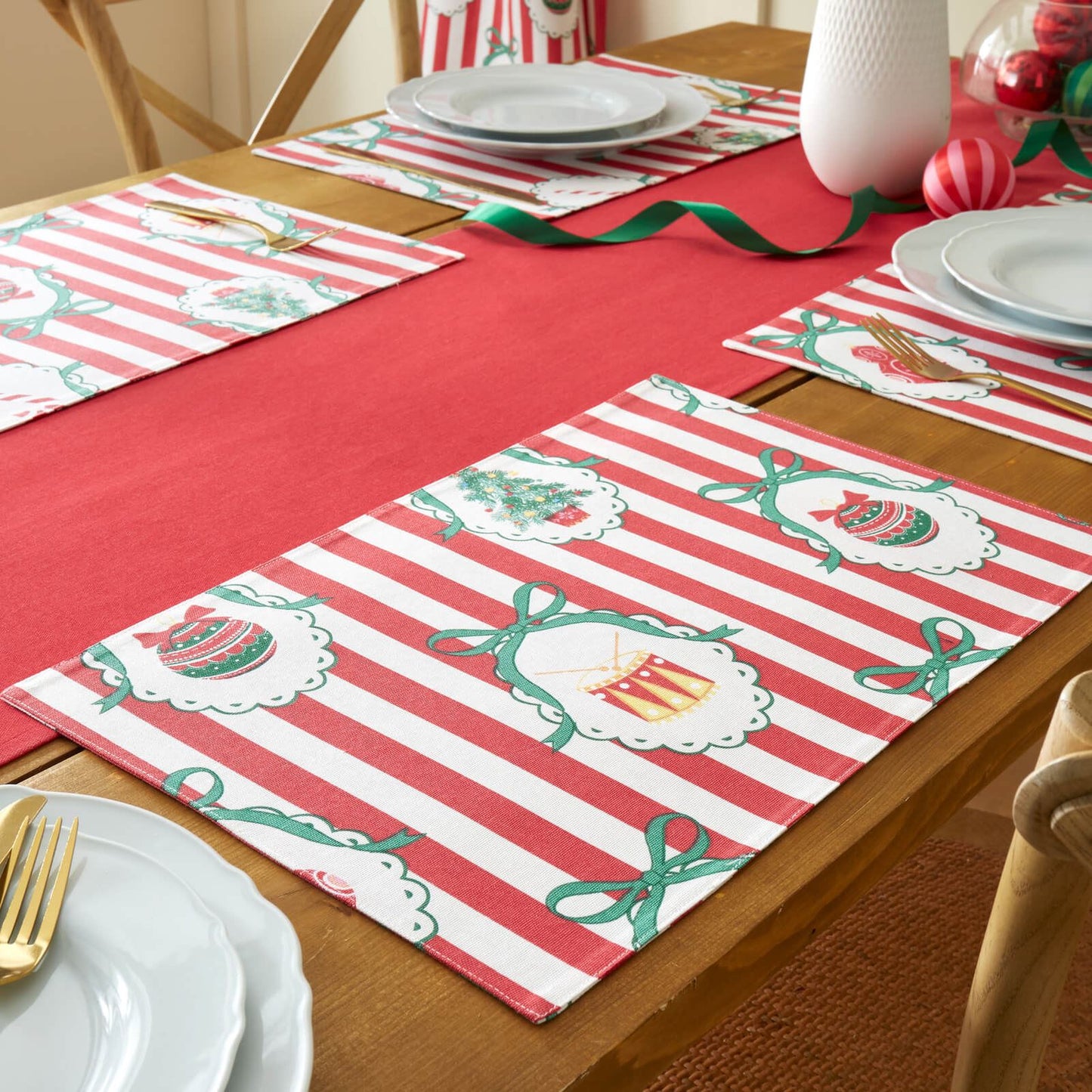 Catherine Lansfield Christmas Vintage Stripe Cotton Dining Placemat 4 Pack Red - 30x46cm