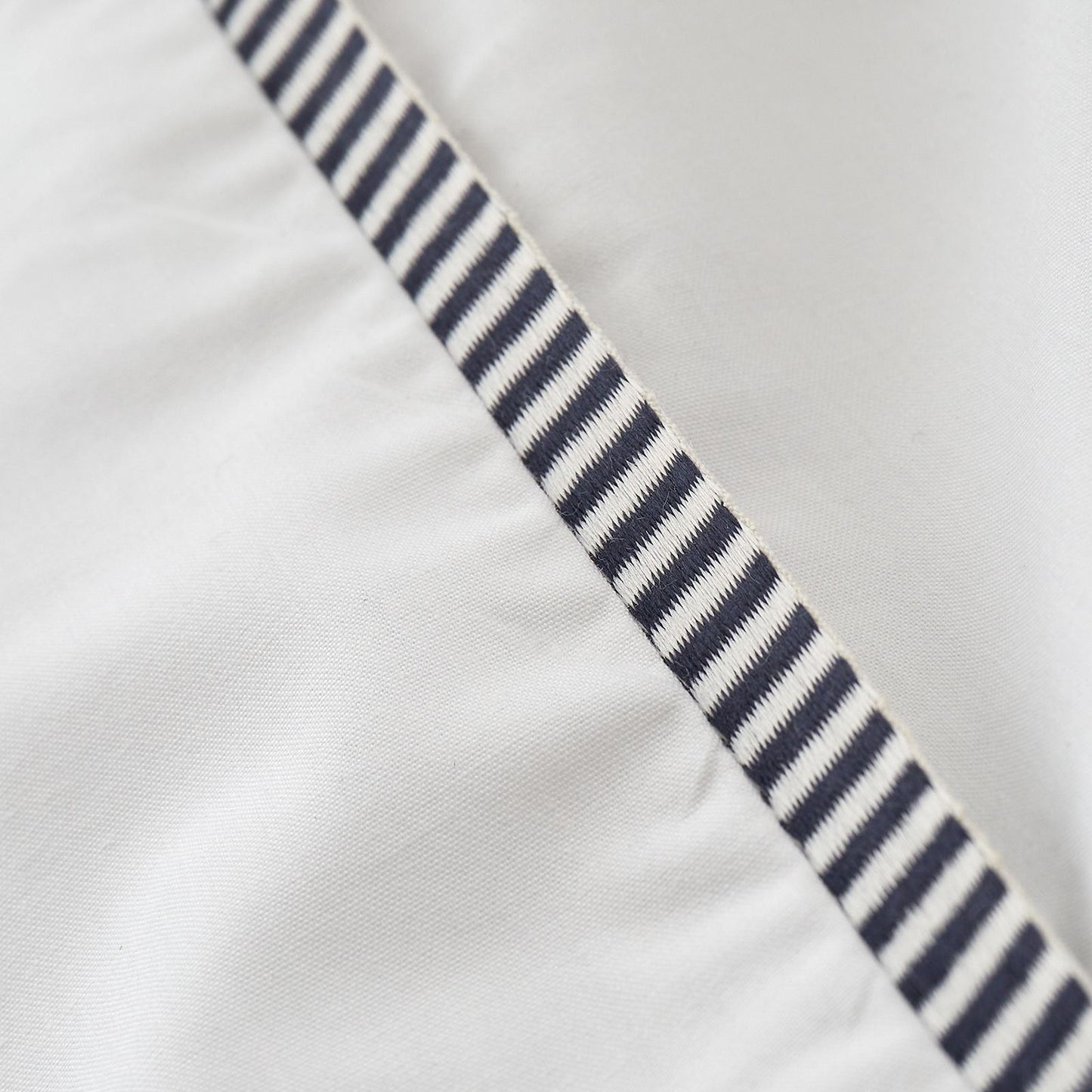 Bianca Contrast Trim White / Black Duvet Cover Set