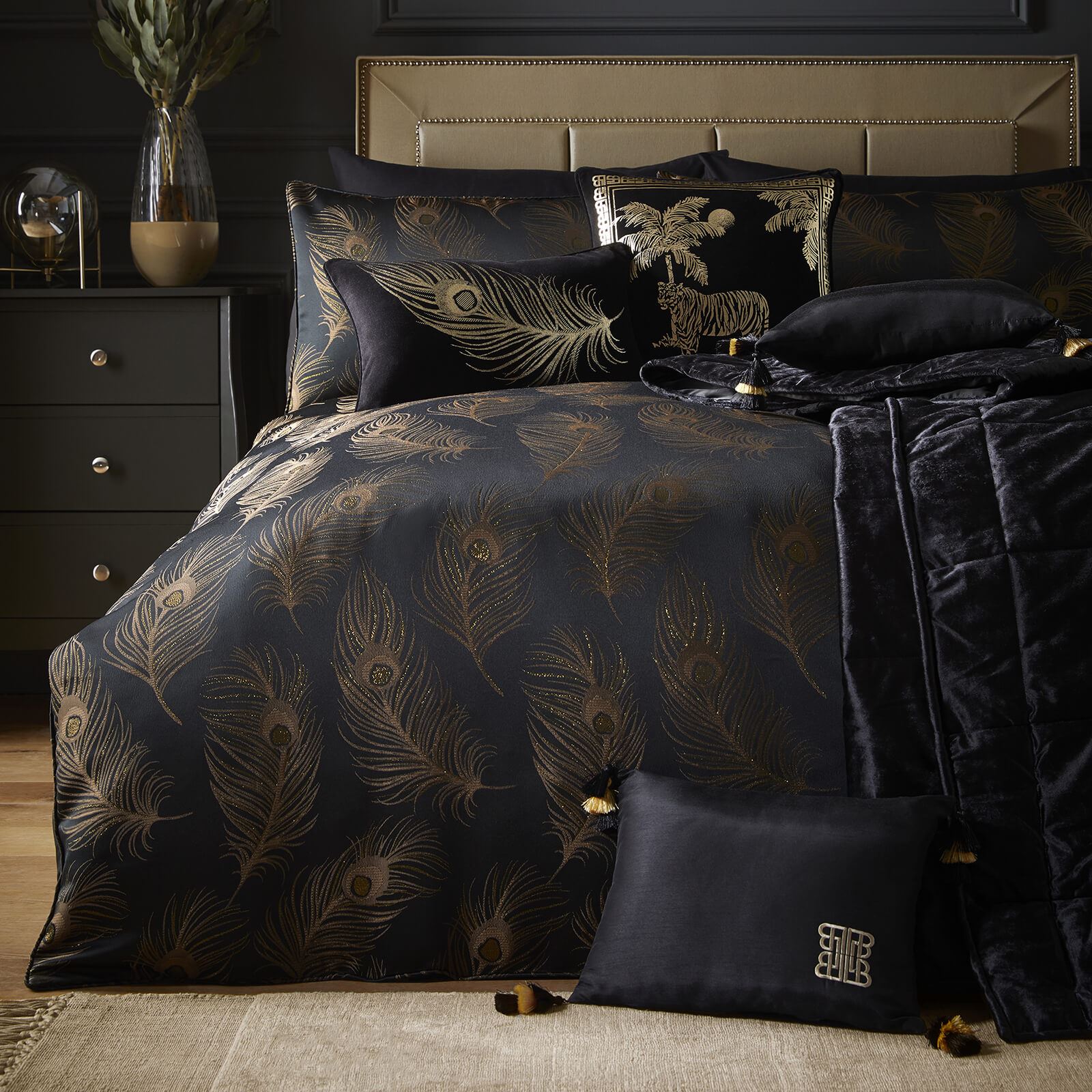 Dandy Feather Black / Gold Duvet Set