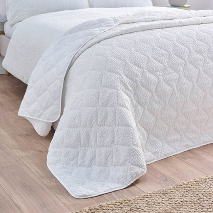 Catherine Lansfield Crinkle Seersucker Texture Bedspread White - 220x220cm