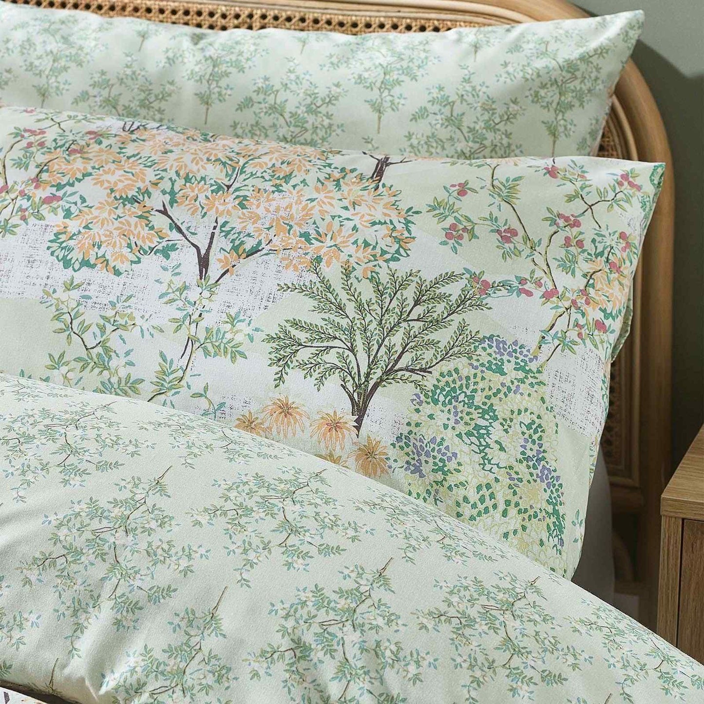 Forest Blossom Green Duvet Cover Set