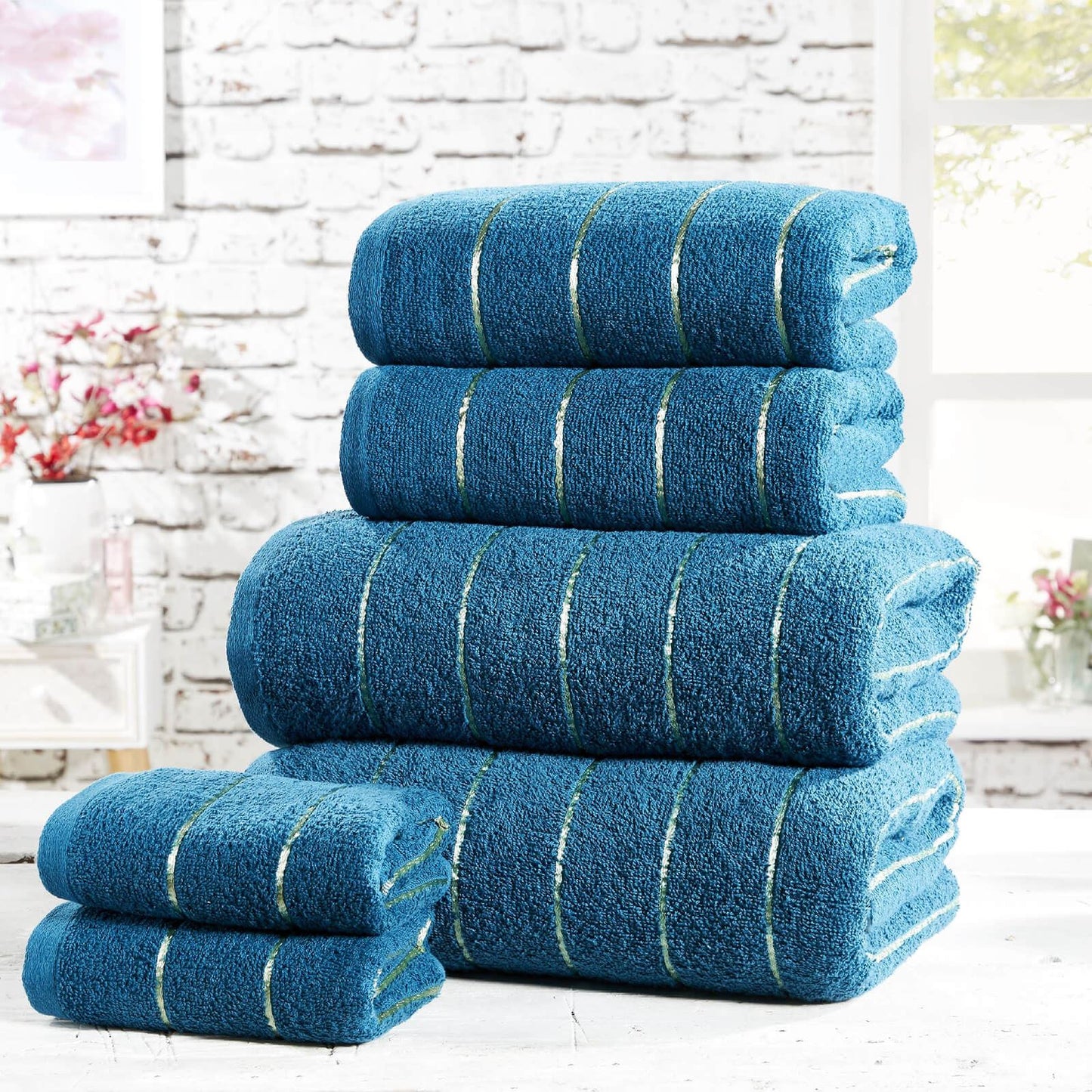 Sandringham Teal/Gold Face Towel