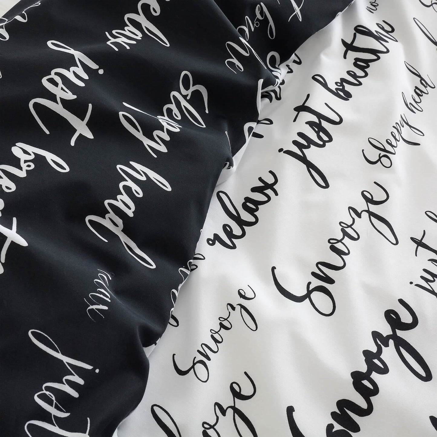 Simplicity Script Black White Duvet Set