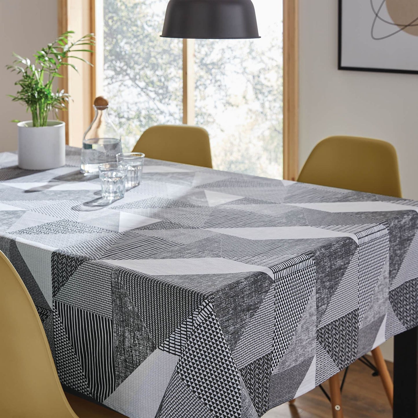 Larsson Geo Grey Table Cloth