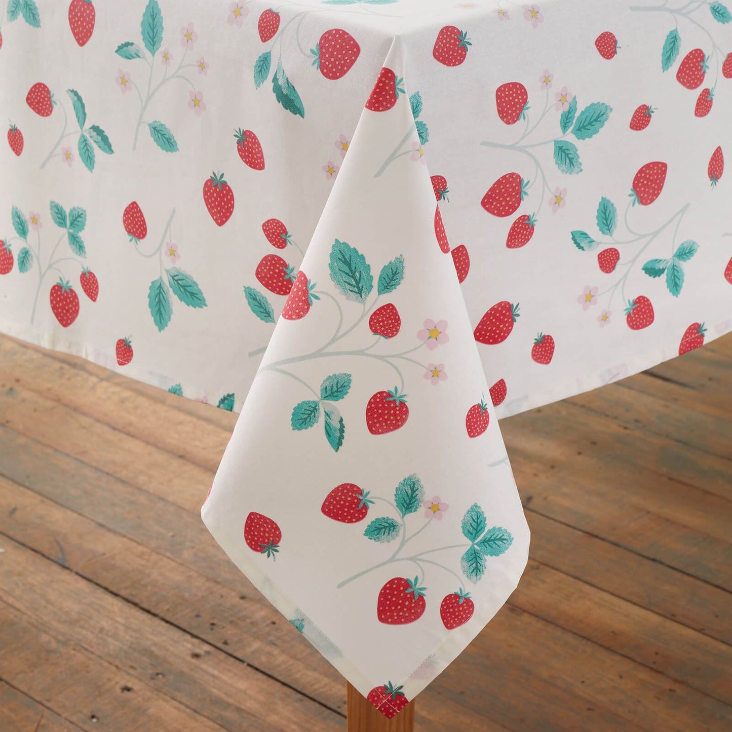 Strawberry Garden Cream/ Red Table Cloth