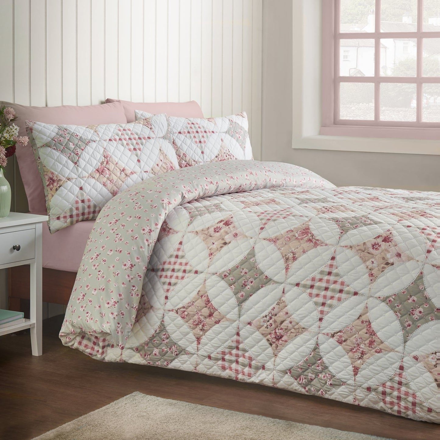 Catherine Lansfield Pinsonic Patchwork Reversible Bedding Duvet Cover Set Green