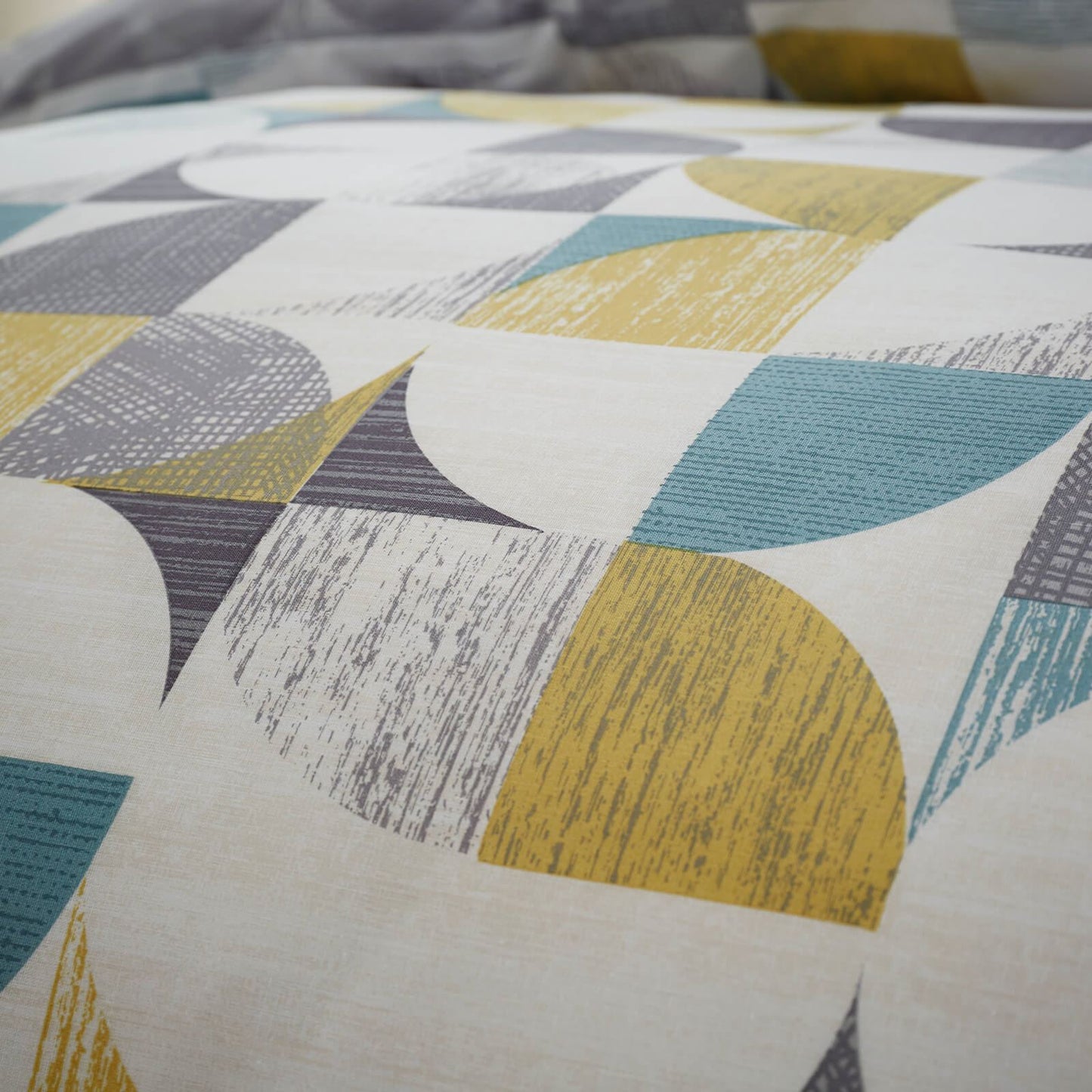 Retro Circle Multi Duvet Set