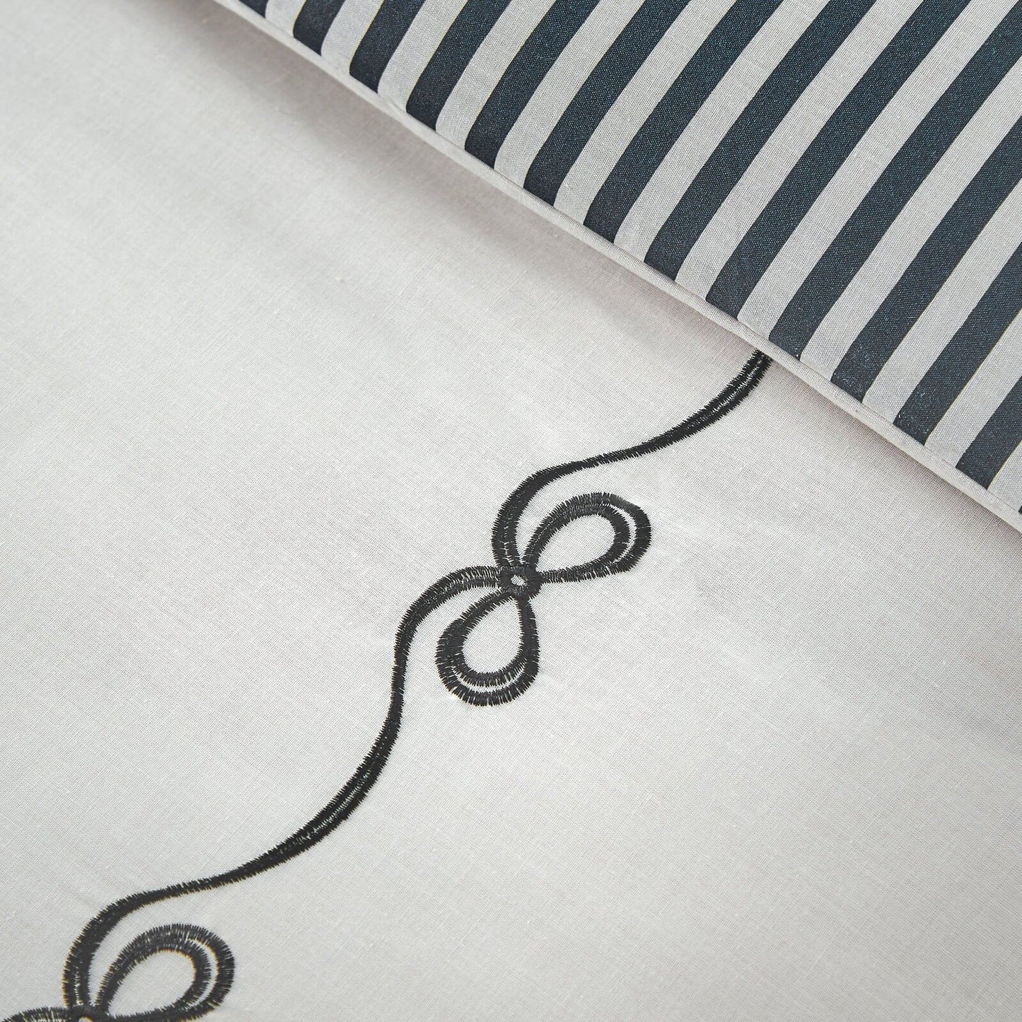 Catherine Lansfield Bow Embroidered Cotton Bedding Duvet Cover Set Cream / Black