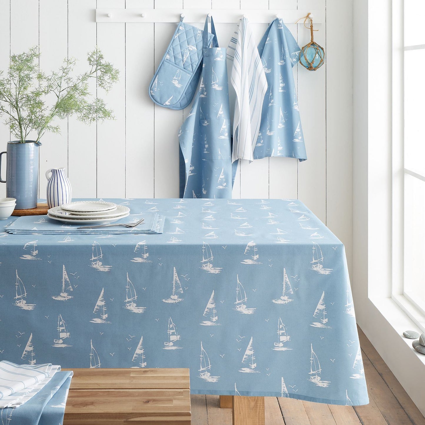 Catherine Lansfield Salcombe Boats Blue Table Cloth