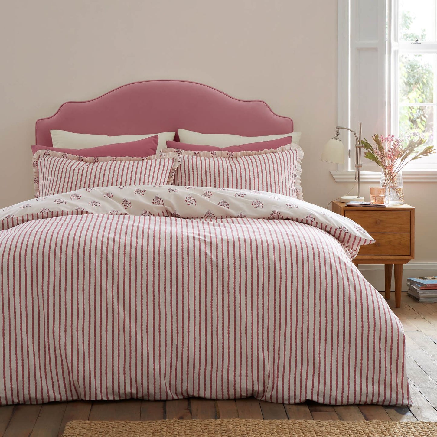 Emily Bond Hand Gathered Posy Reversible Cotton Bedding Duvet Cover Set Cream / Red
