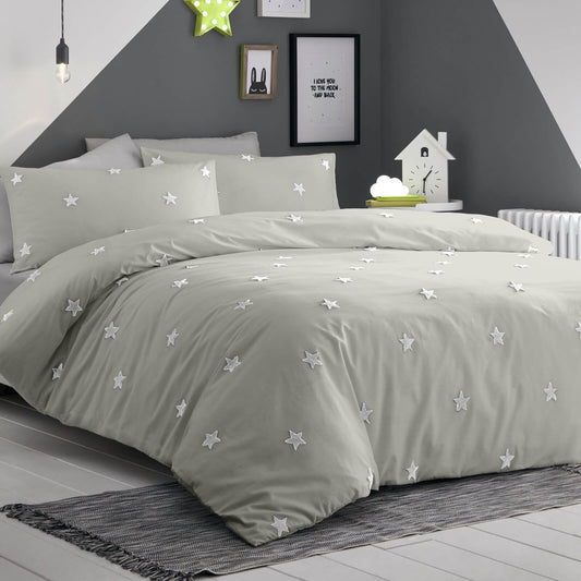 Tufted Star White/Rainbow Duvet Set