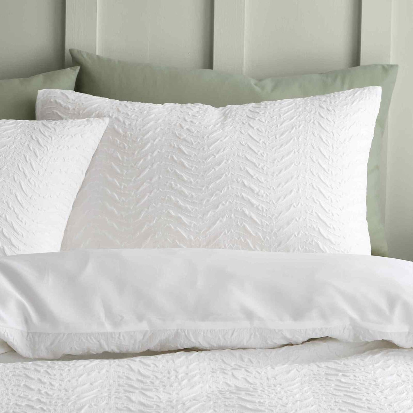 Heatset Wave White Duvet Cover Set