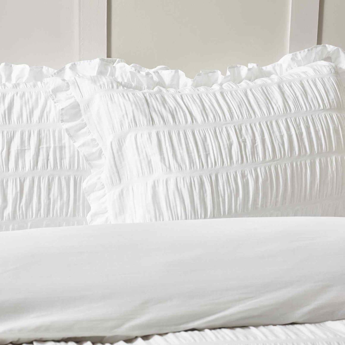 Seersucker Frill White Duvet Cover Set