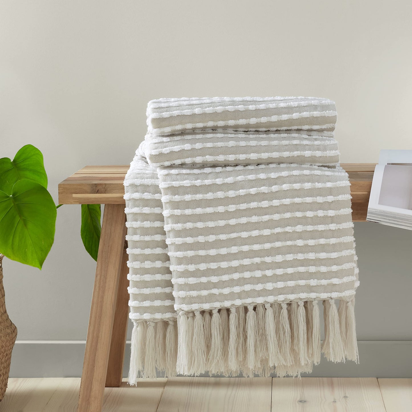 Living Stab StiTCh Natural Throw