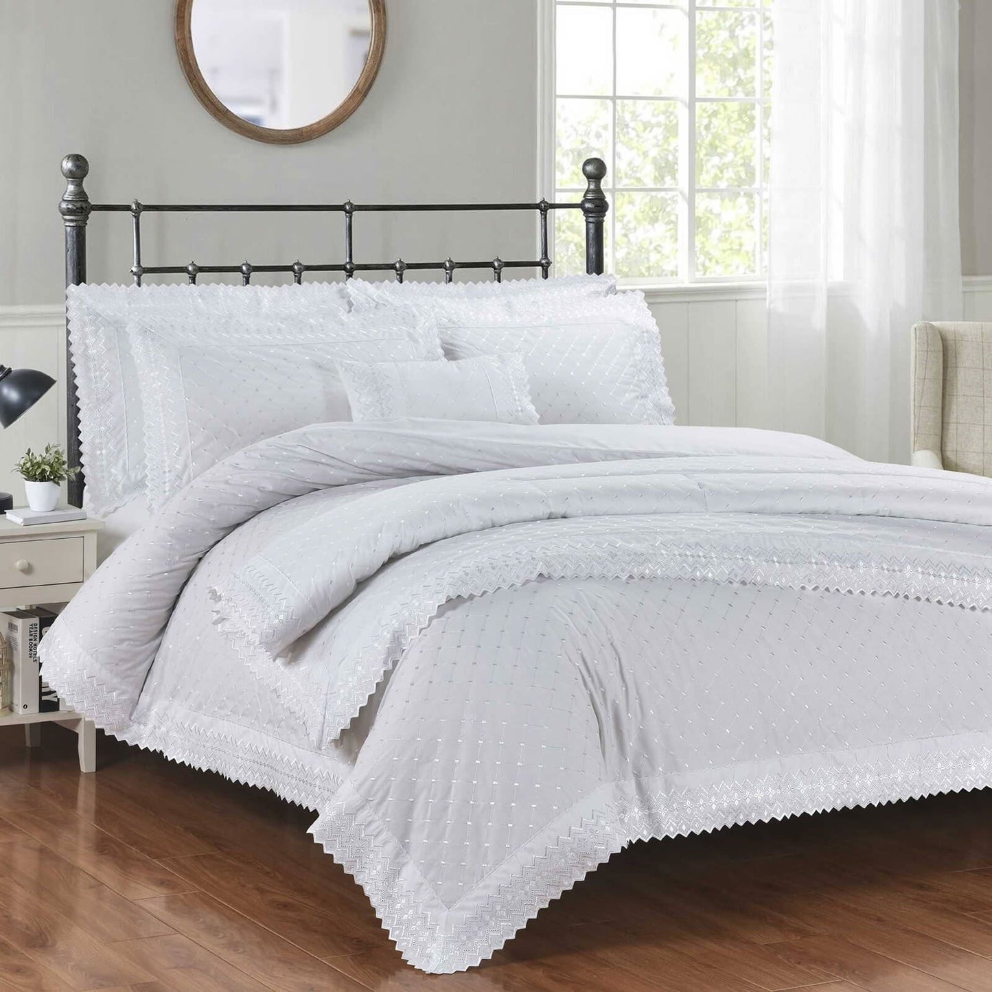 Richmond White Duvet Set