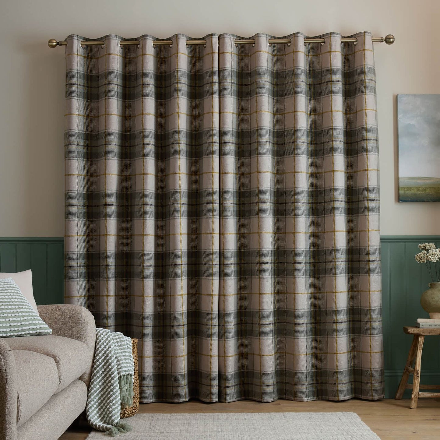 Catherine Lansfield Brushed Woven Glencoe Check Thermal Eyelet Door Panel Green