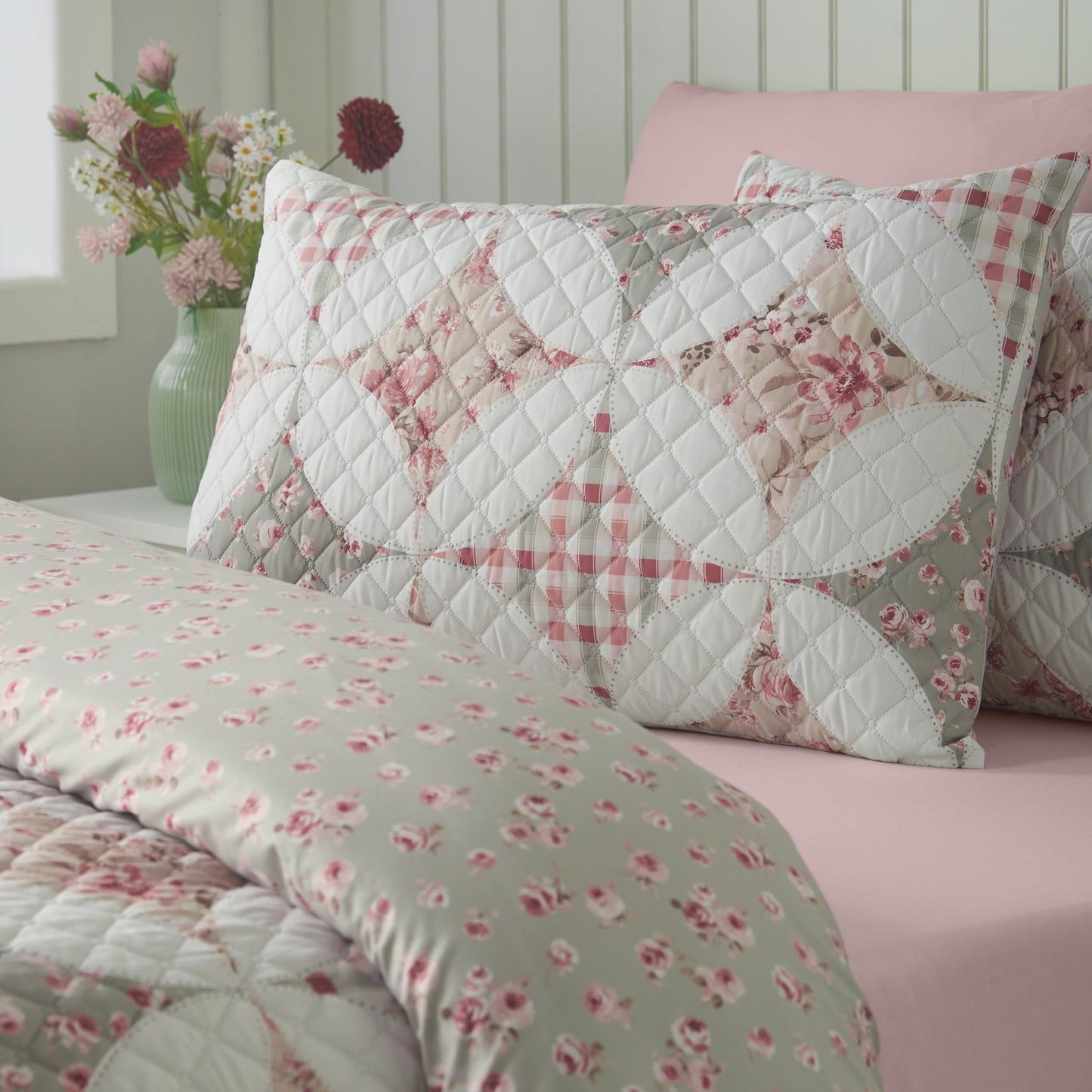 Catherine Lansfield Pinsonic Patchwork Reversible Bedding Duvet Cover Set Green