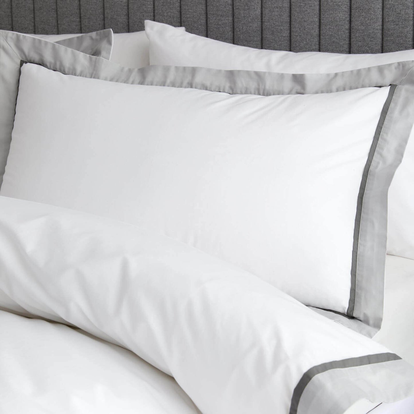 Mayfair White / Silver Duvet Cover Set