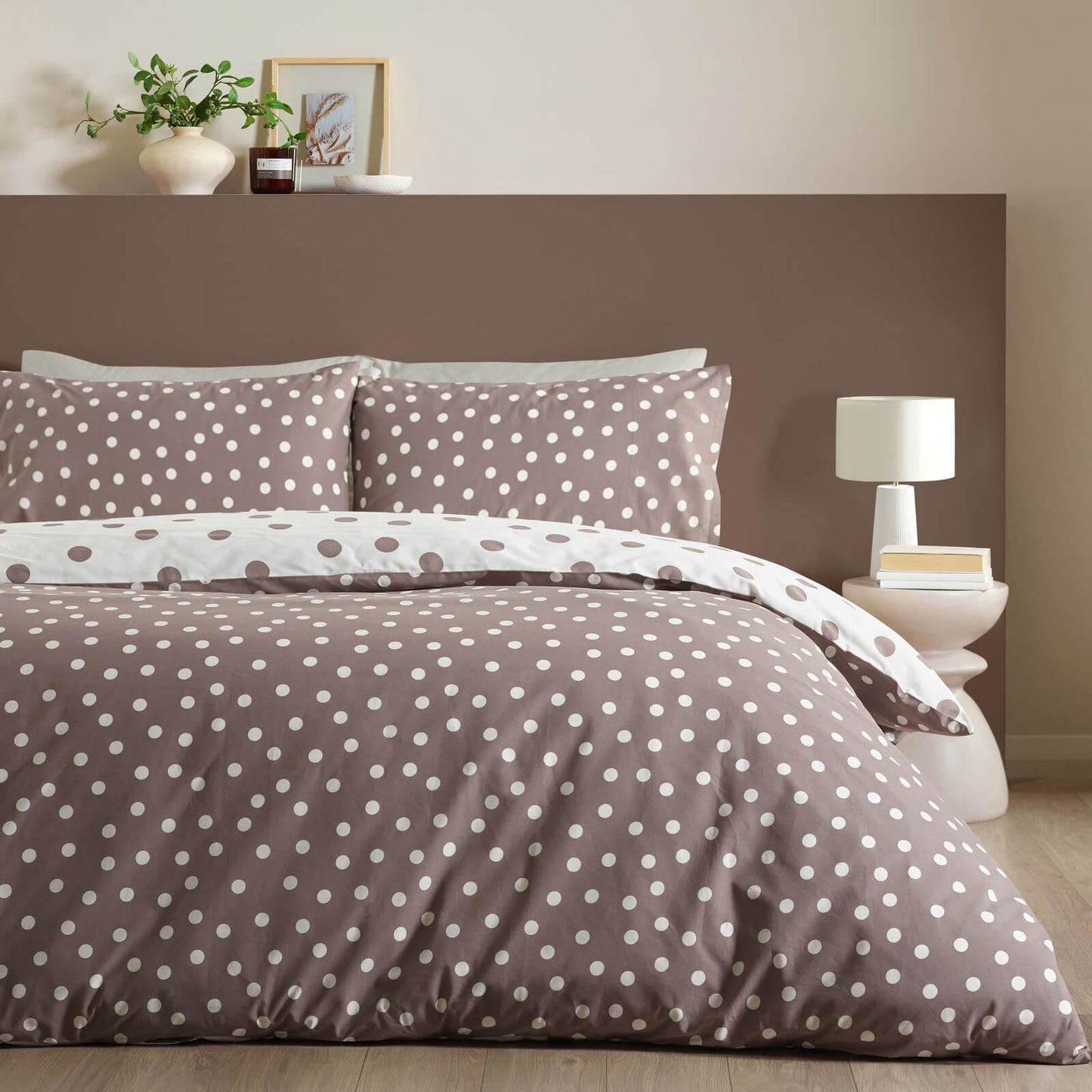Catherine Lansfield Polka Dot Reversible Bedding Duvet Cover Set Chocolate