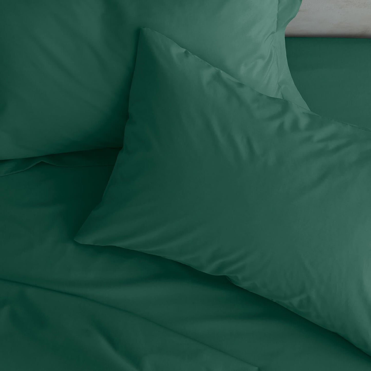 Easy Iron Percale Standard Pillowcase Pair Dark Green